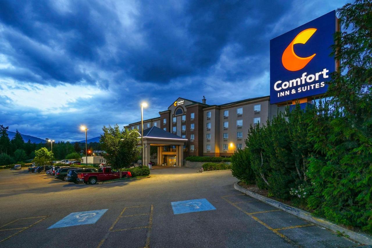 Comfort Inn & Suites Salmon Arm Luaran gambar