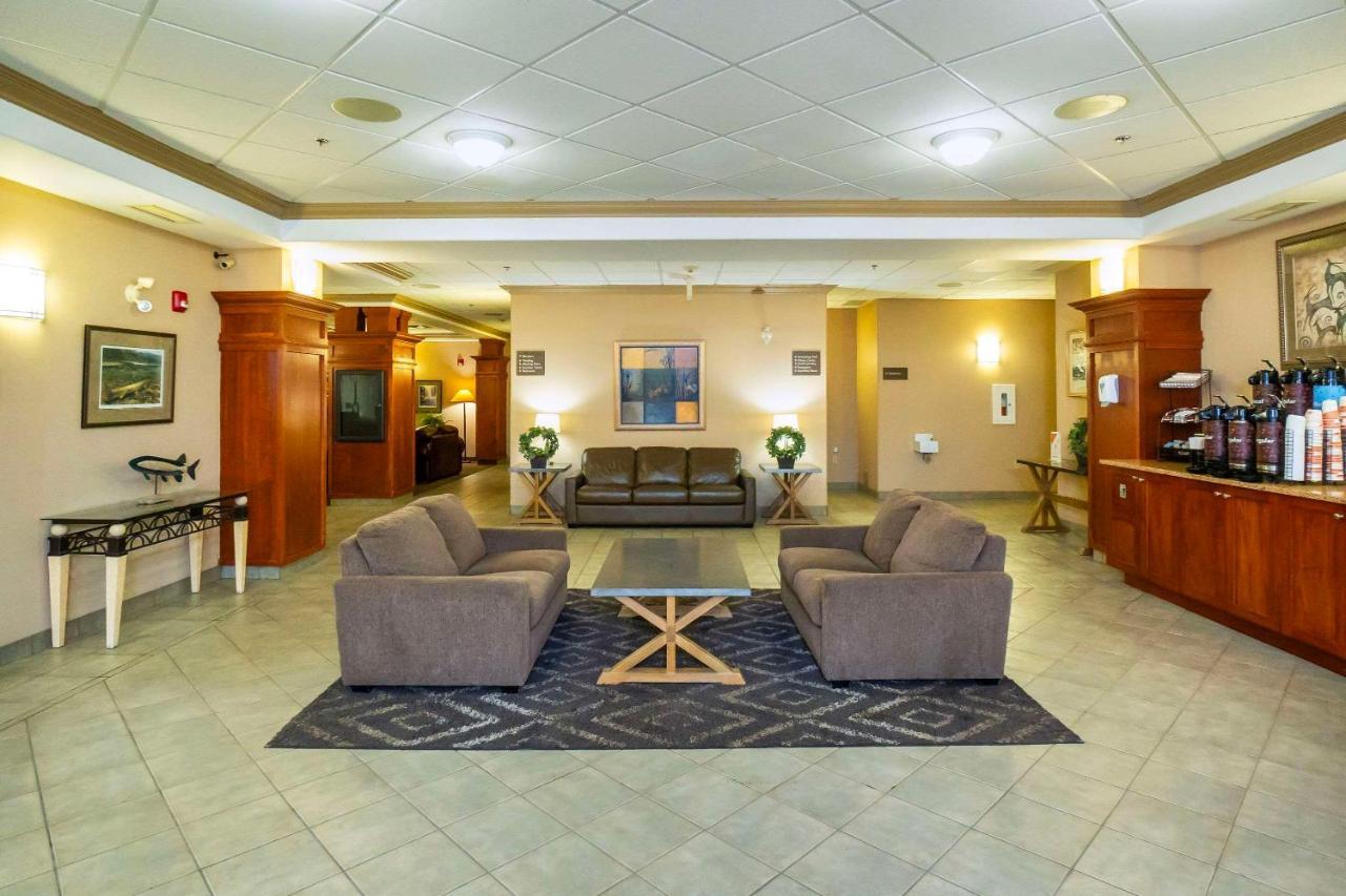 Comfort Inn & Suites Salmon Arm Luaran gambar