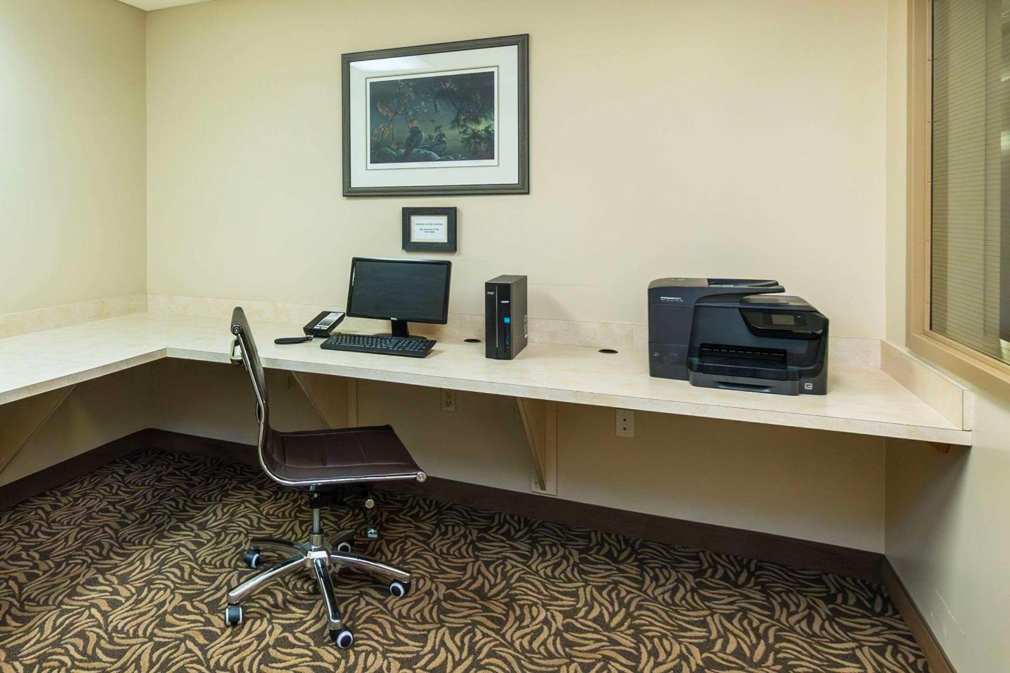 Comfort Inn & Suites Salmon Arm Luaran gambar