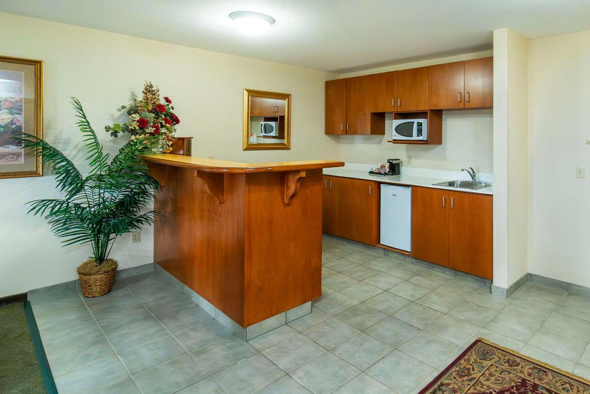 Comfort Inn & Suites Salmon Arm Luaran gambar