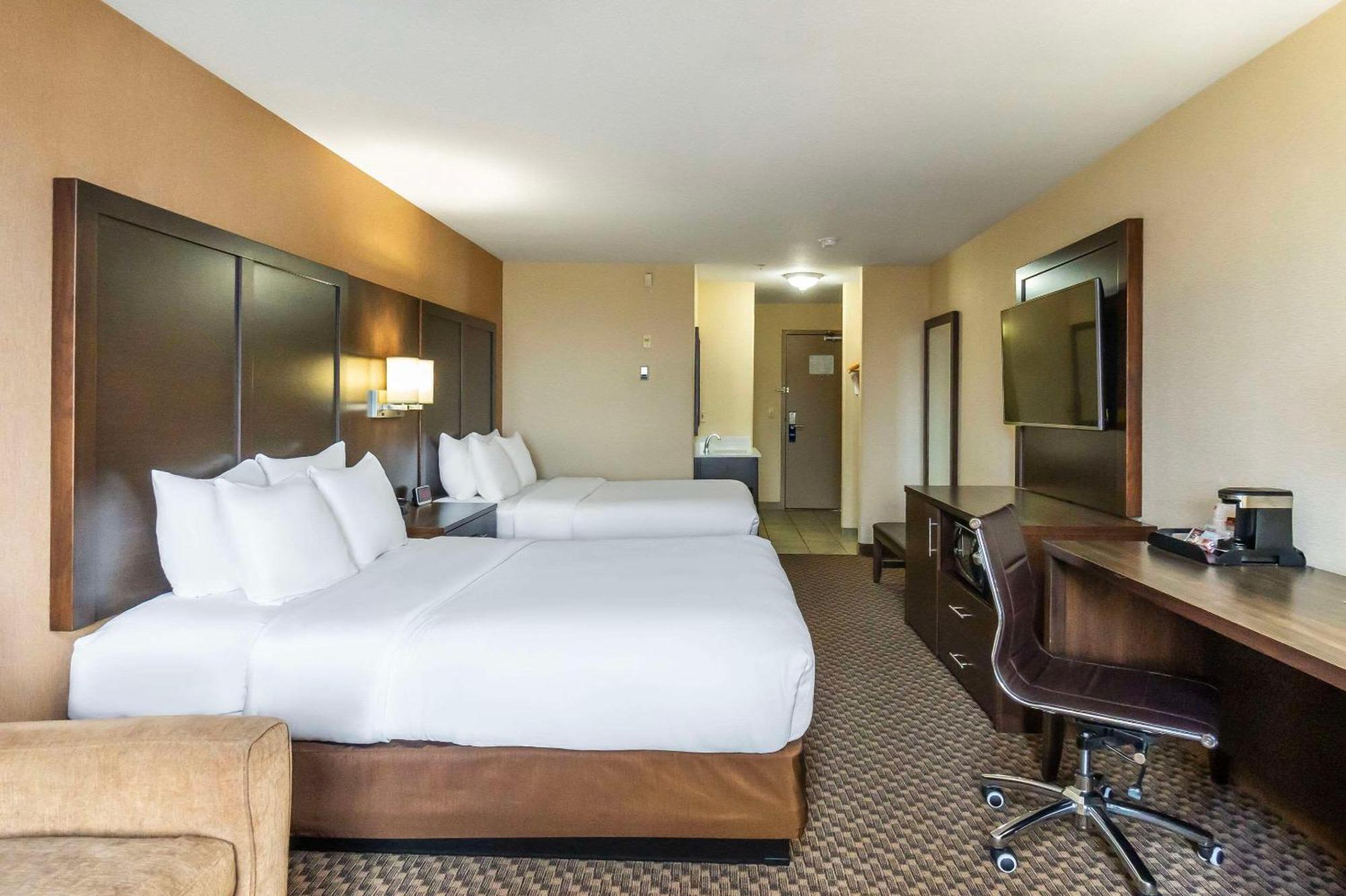 Comfort Inn & Suites Salmon Arm Luaran gambar