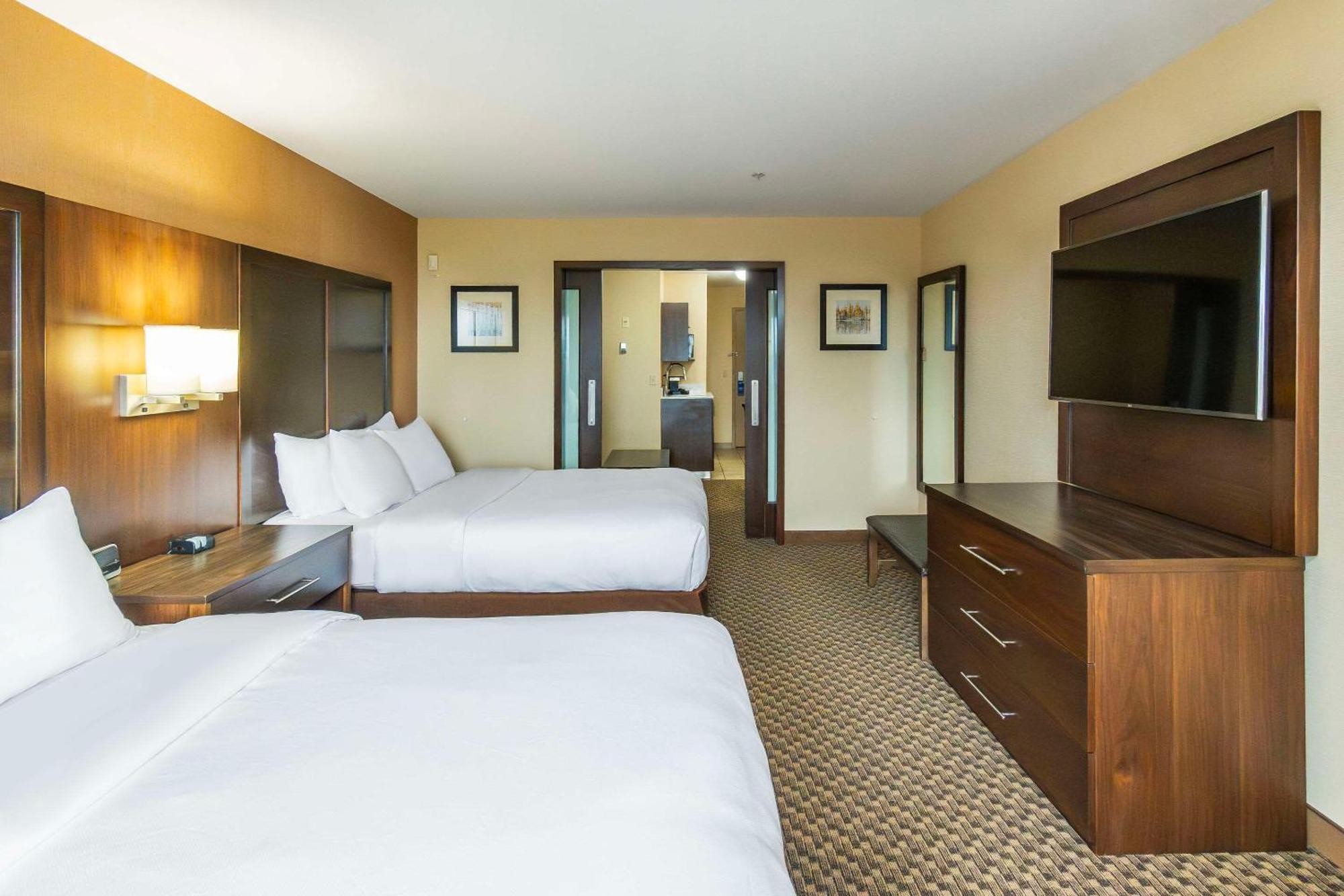 Comfort Inn & Suites Salmon Arm Luaran gambar